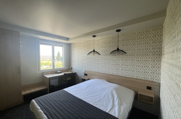 Chambre Hôtel Sous les Pins Valence Image de la chambreChambre double